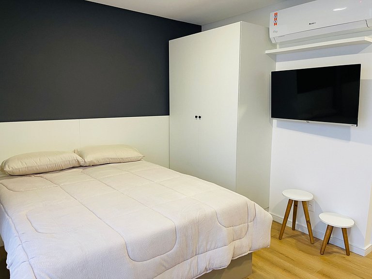 LOFT UP 1309 | Mobiliado | WIFI | Piscina |