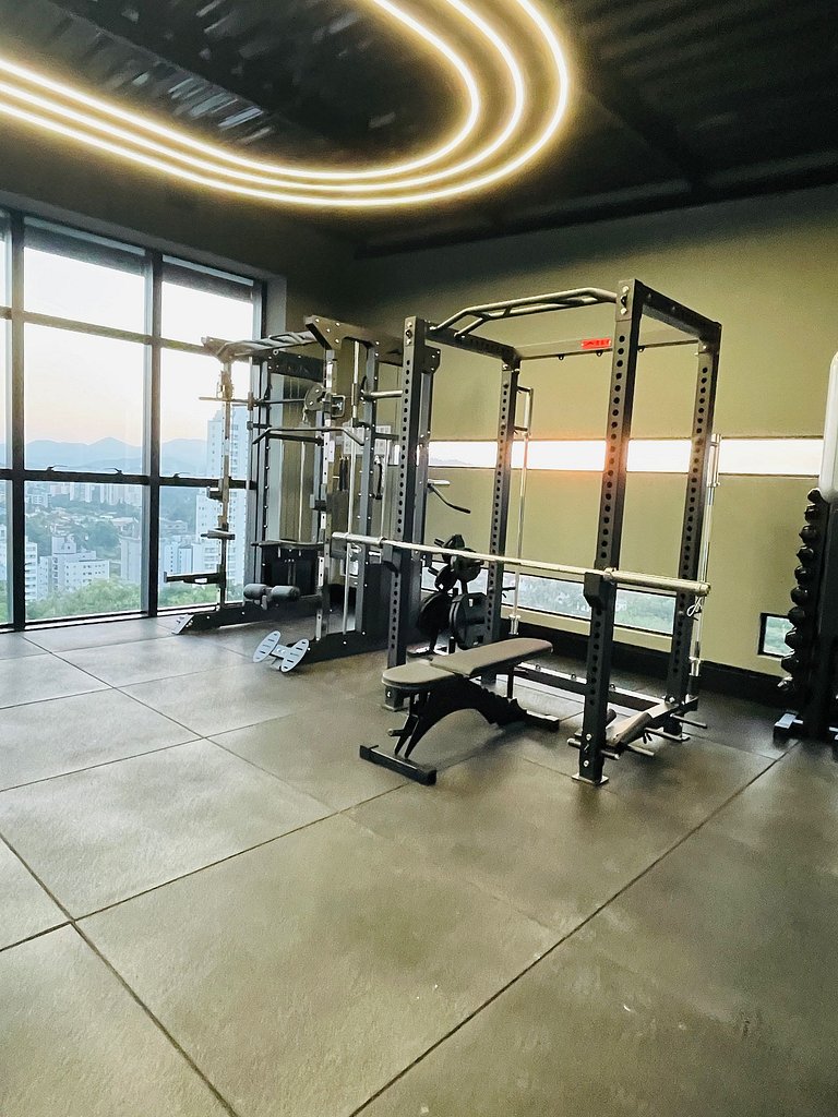 LOFT UP 510 | Mobiliado | WIFI | Piscina | Vaga