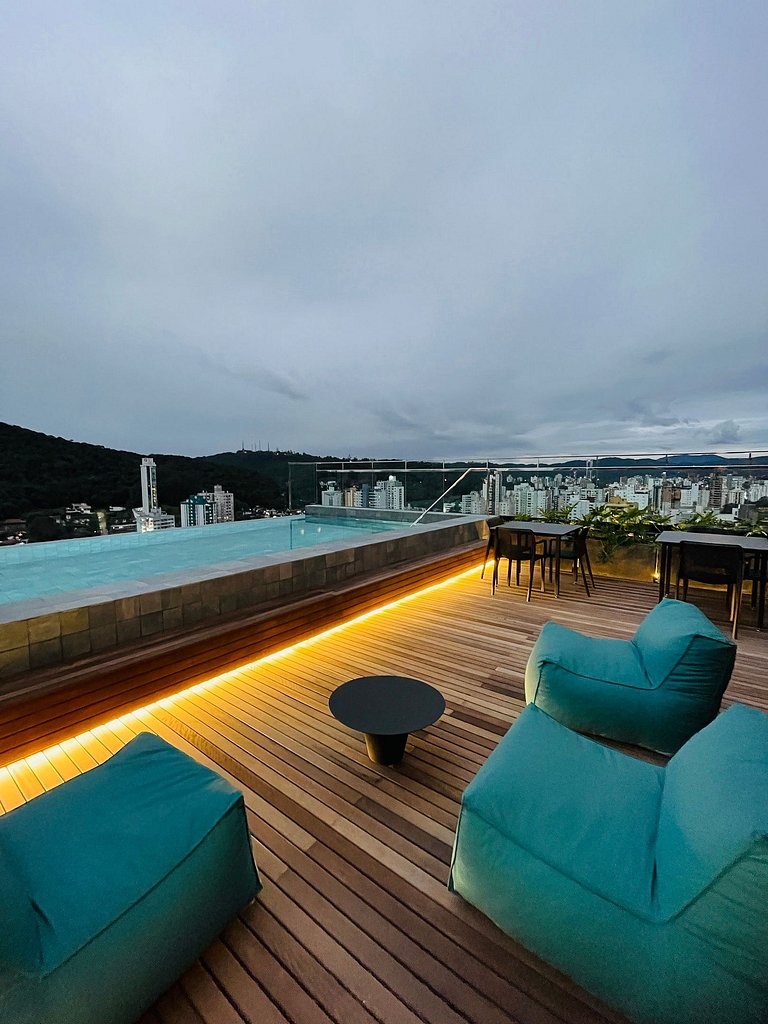 LOFT UP 509 | Mobiliado | WIFI | Piscina | Vaga