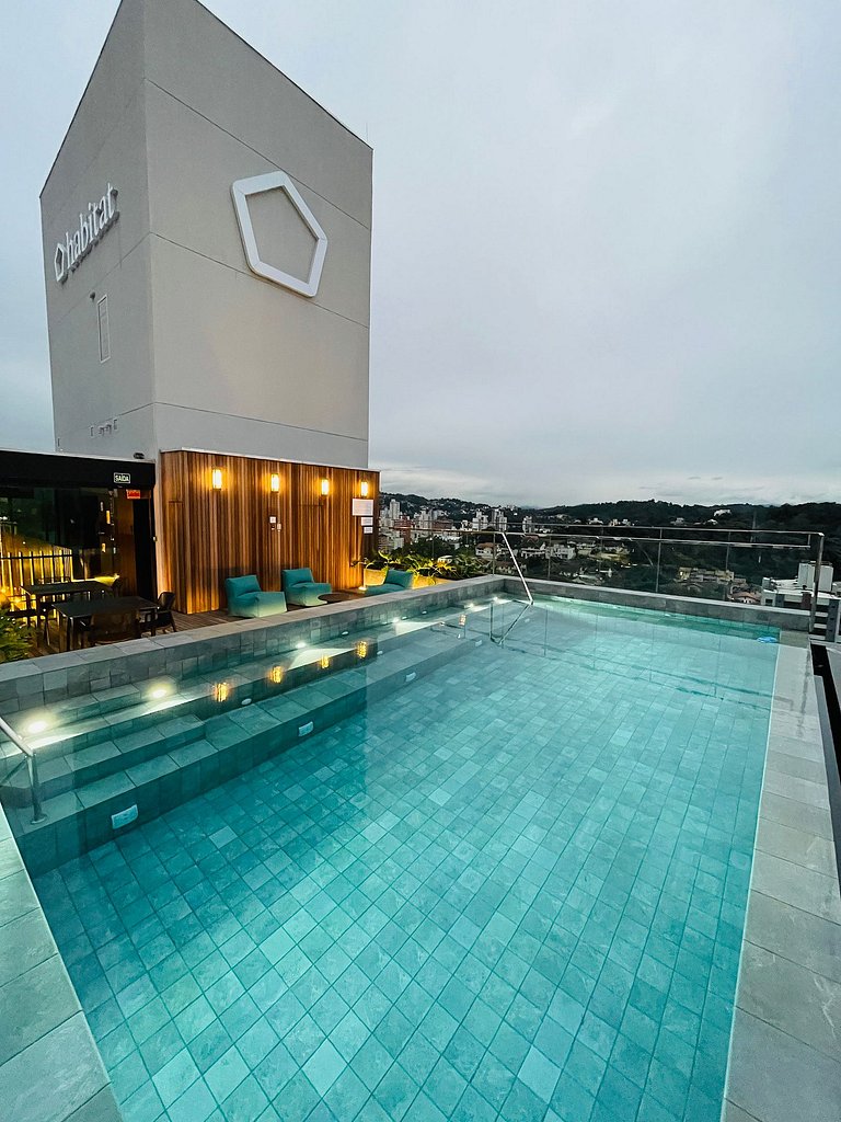 UP 401 | Mobiliado | WIFI | Piscina | Vaga