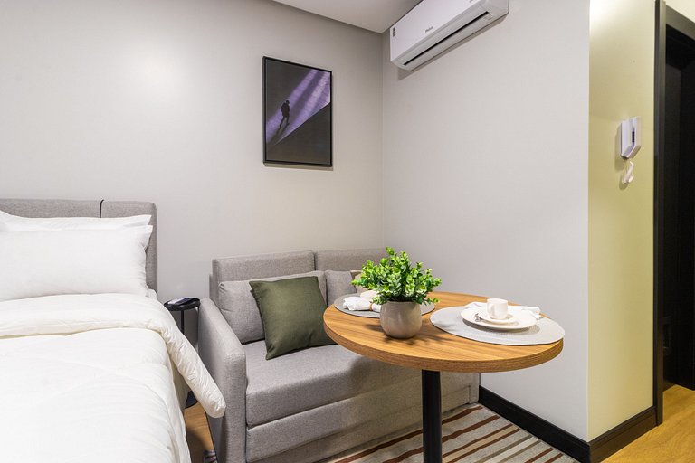 Loft 302 ao lado da Vila Germânica com Vaga