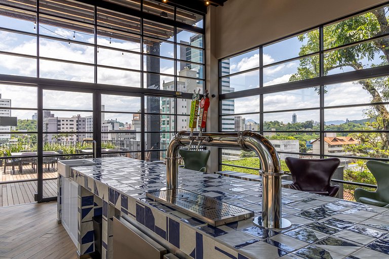 LINDO Loft 306 • Piscina/Academia