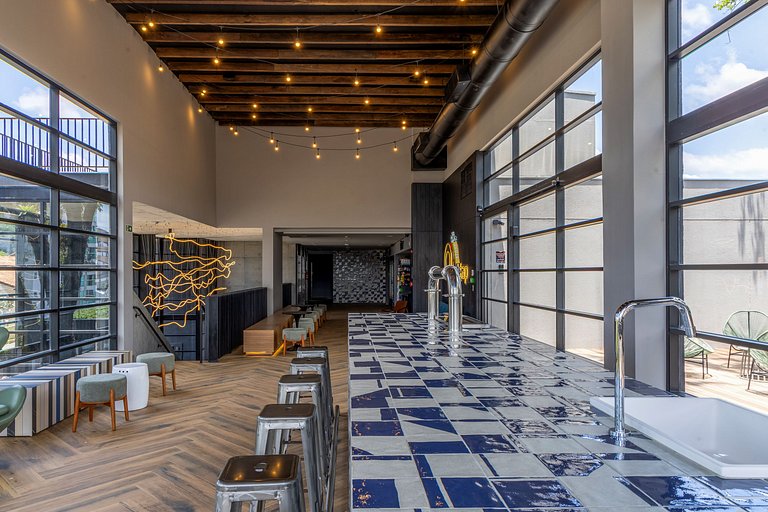 LINDO Loft 2005• Piscina/Academia/Coworking