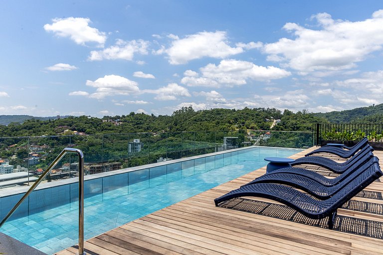 LINDO Loft 306 • Piscina/Academia