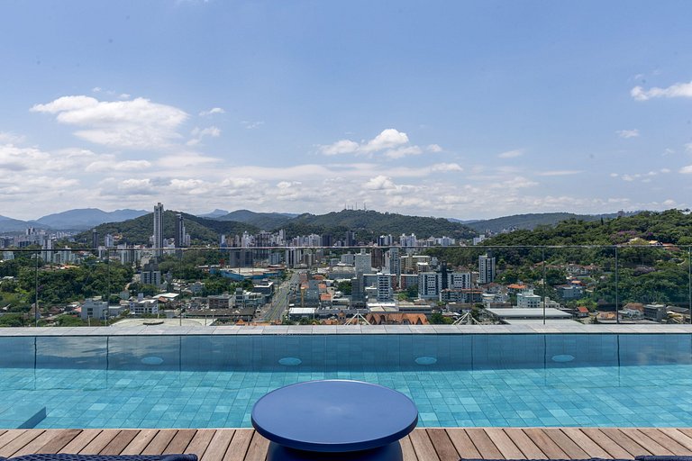 NOVO Loft 2001 • Piscina/Academia/Vaga