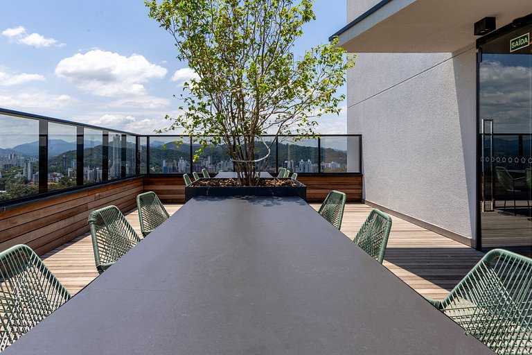 LINDO Loft 2005• Piscina/Academia/Coworking
