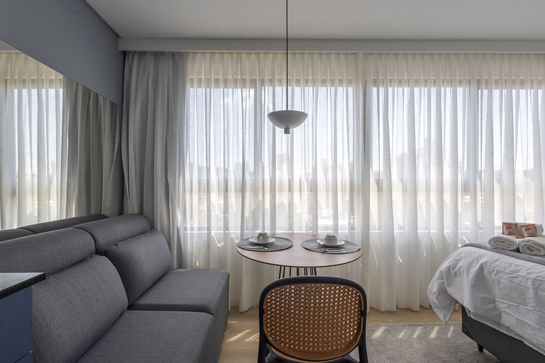 LINDO Loft 306 • Piscina/Academia