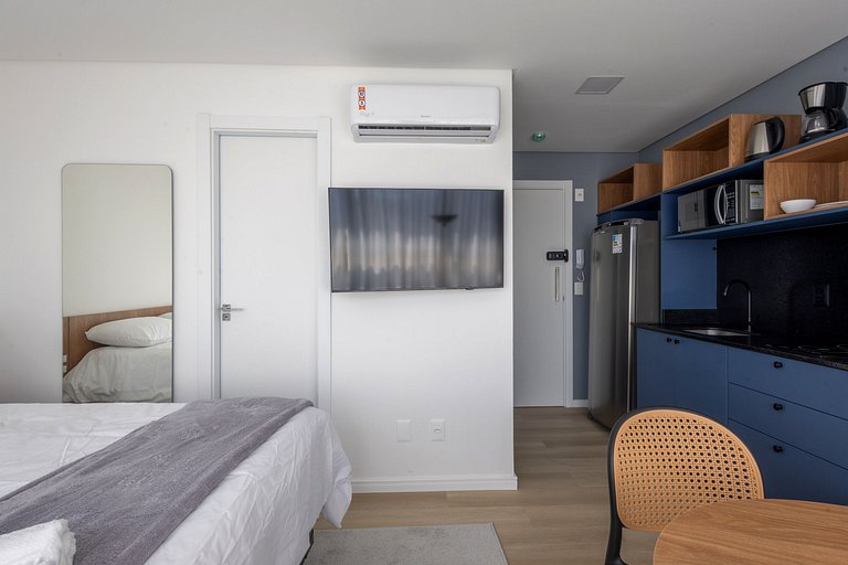 LINDO Loft 306 • Piscina/Academia