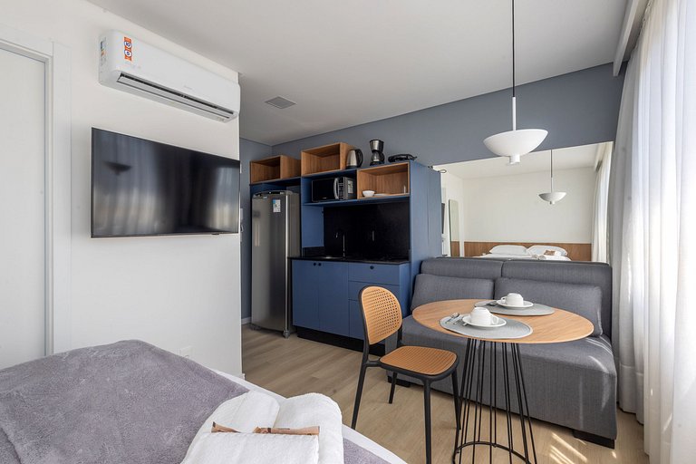 LINDO Loft 306 • Piscina/Academia