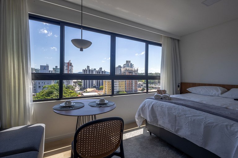 LINDO Loft 306 • Piscina/Academia