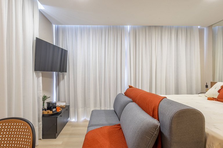 NOVO Loft 2001 • Piscina/Academia/Vaga