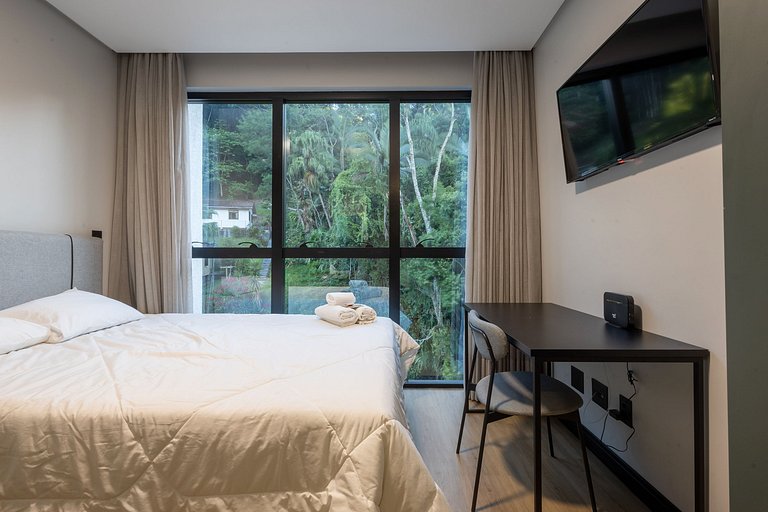 Loft 501 ao lado da Vila Germânica com Vaga