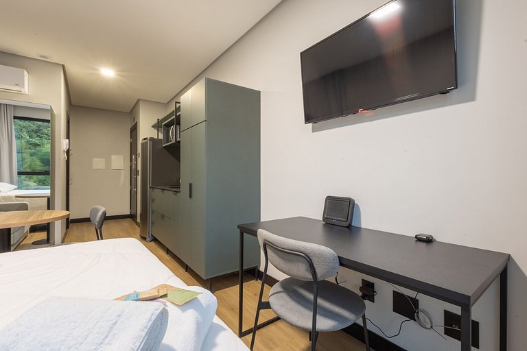 Loft 710 ao lado da Vila Germânica com Vaga