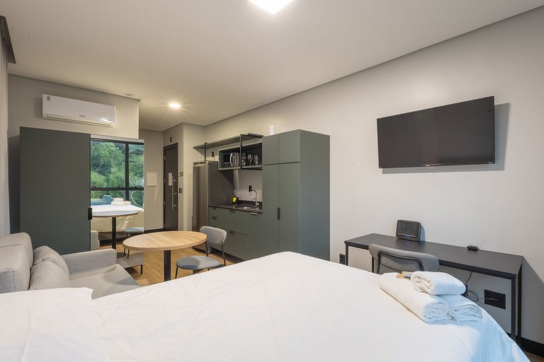 Loft 710 ao lado da Vila Germânica com Vaga