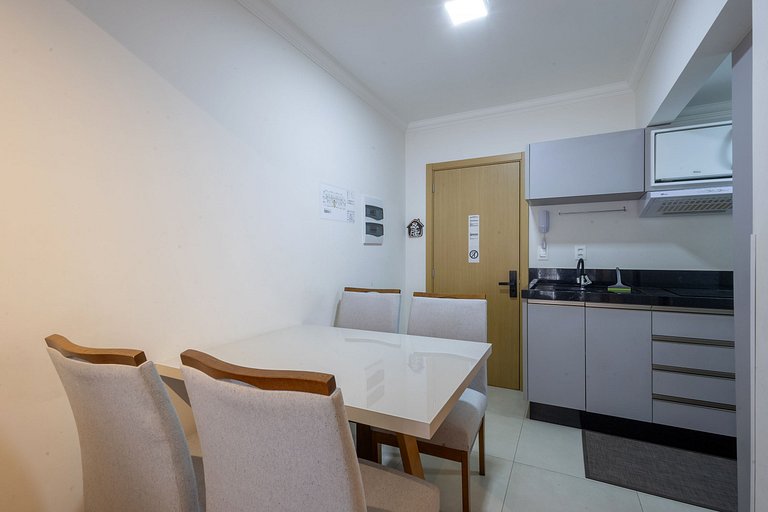 413 Excelente Apto próx. a Vila Germânica c/ vaga