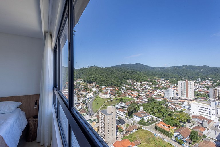LINDO Loft 2004 • Piscina/Academia/Vaga